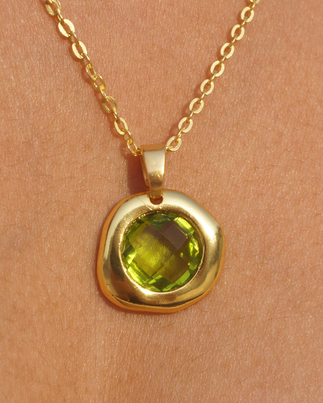 Olive Glow Necklace