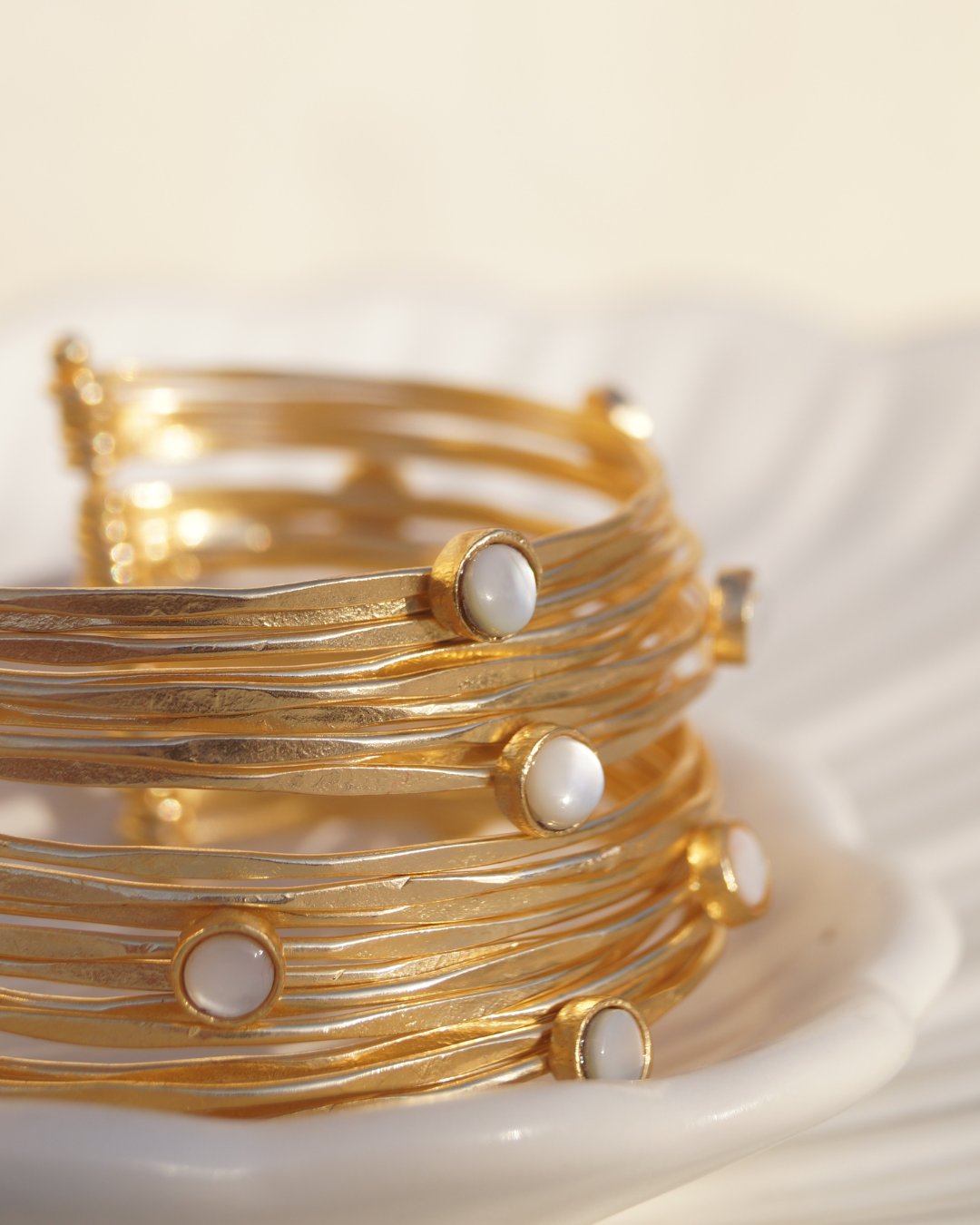 Halo Cuff