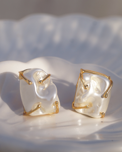 Gold-Tipped Baroque